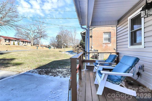 2111 Parkdale Avenue, Gastonia, NC 28052