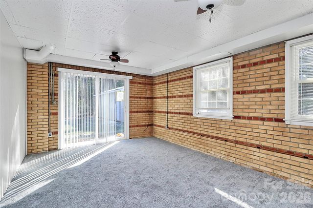 2111 Parkdale Avenue, Gastonia, NC 28052