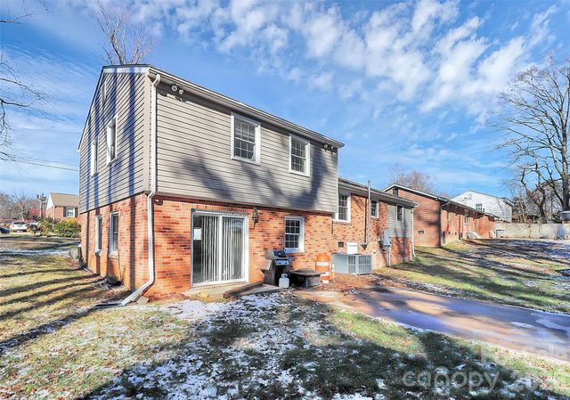 2111 Parkdale Avenue, Gastonia, NC 28052