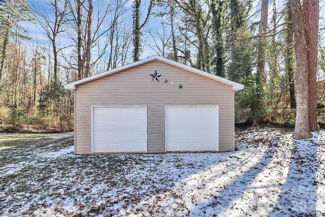 2111 Parkdale Avenue, Gastonia, NC 28052