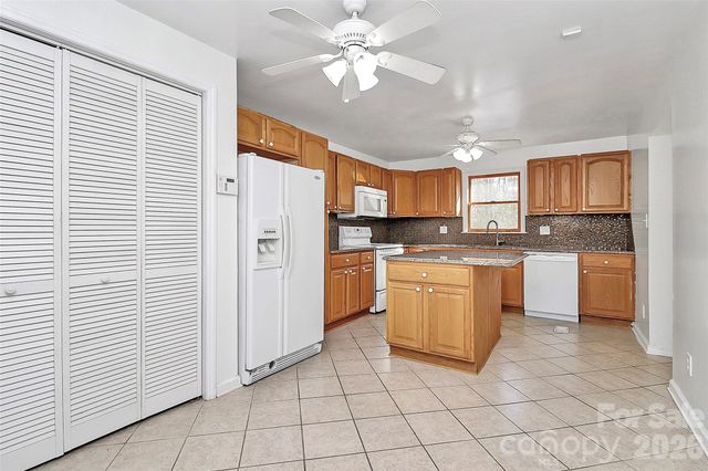 2111 Parkdale Avenue, Gastonia, NC 28052