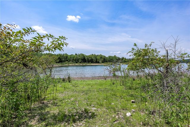 9696 Fuller Road, Rogers, AR 72756