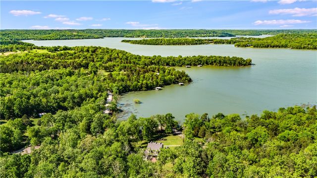 9696 Fuller Road, Rogers, AR 72756