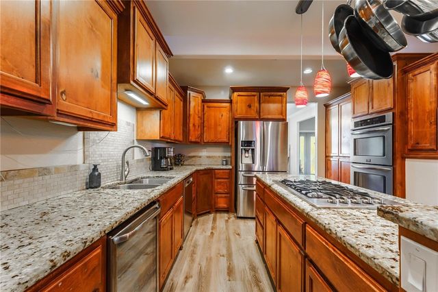 9696 Fuller Road, Rogers, AR 72756
