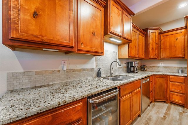 9696 Fuller Road, Rogers, AR 72756