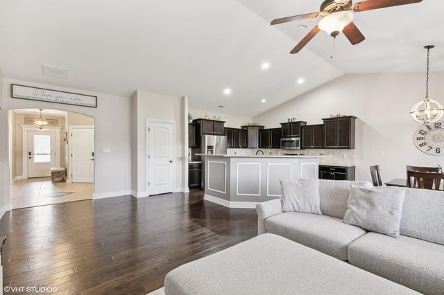 3008 Winter Garden Drive, Valparaiso, IN 46385