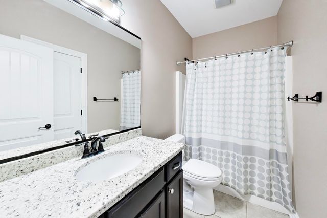 3008 Winter Garden Drive, Valparaiso, IN 46385