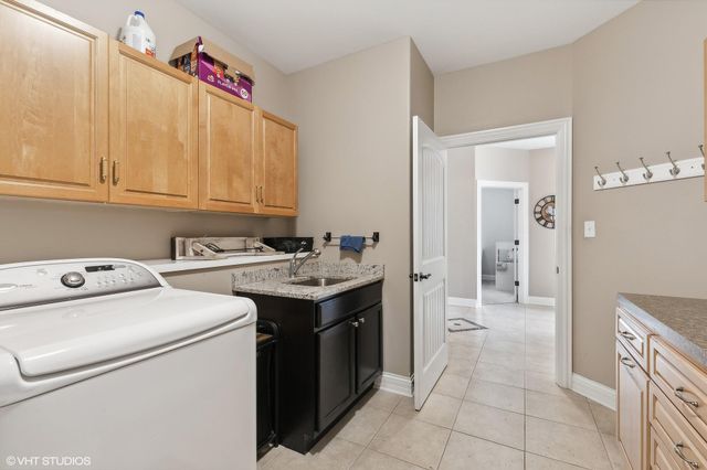 3008 Winter Garden Drive, Valparaiso, IN 46385