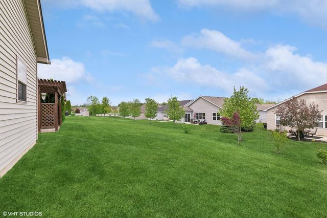 3008 Winter Garden Drive, Valparaiso, IN 46385