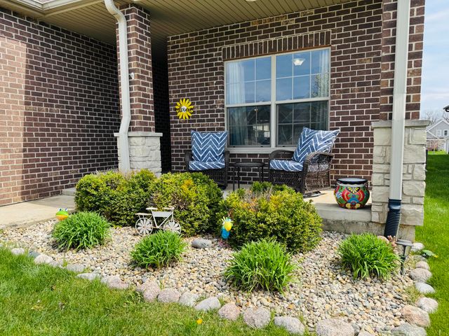 3008 Winter Garden Drive, Valparaiso, IN 46385