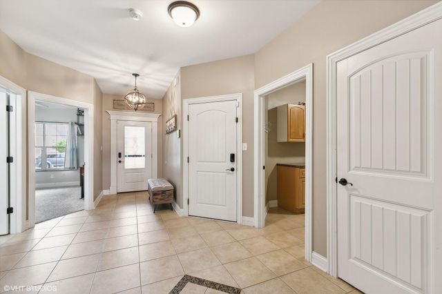 3008 Winter Garden Drive, Valparaiso, IN 46385
