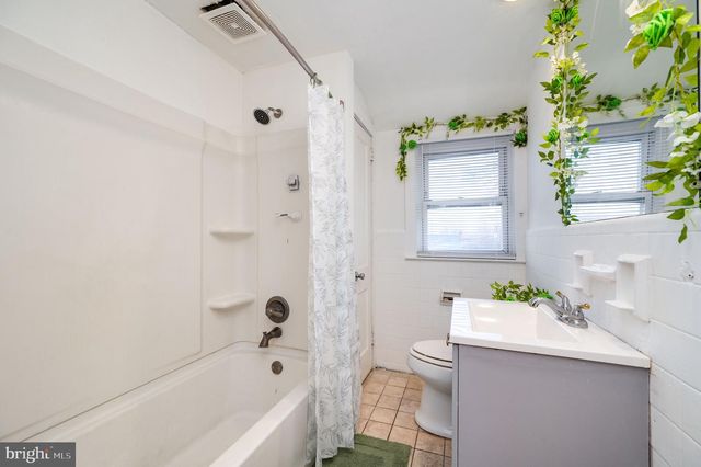 218 MAYBERRY AVE, Reading, PA 19605