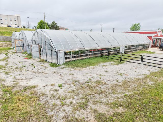 375 S Craigs Drive, Buffalo, TX 75831