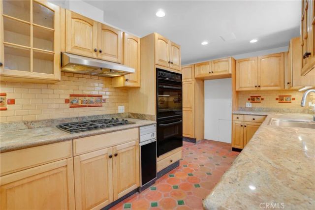 1115 19th 10, Santa Monica, CA 90403