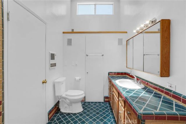 1115 19th 10, Santa Monica, CA 90403