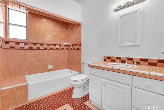 1115 19th 10, Santa Monica, CA 90403