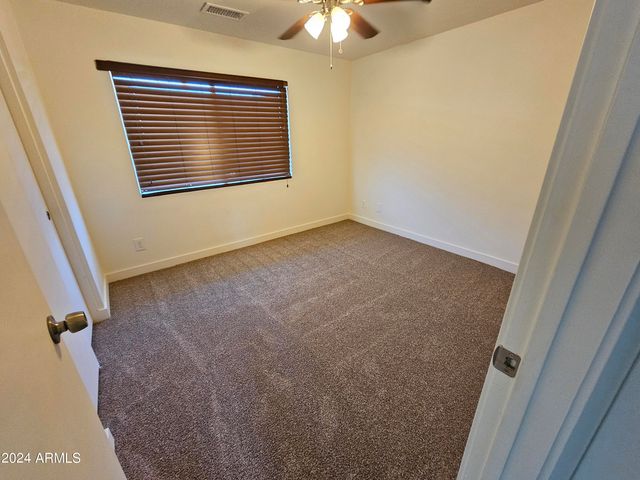 3333 E GELDING Drive, Phoenix, AZ 85032