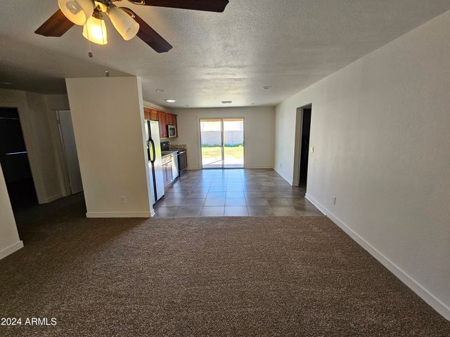 3333 E GELDING Drive, Phoenix, AZ 85032