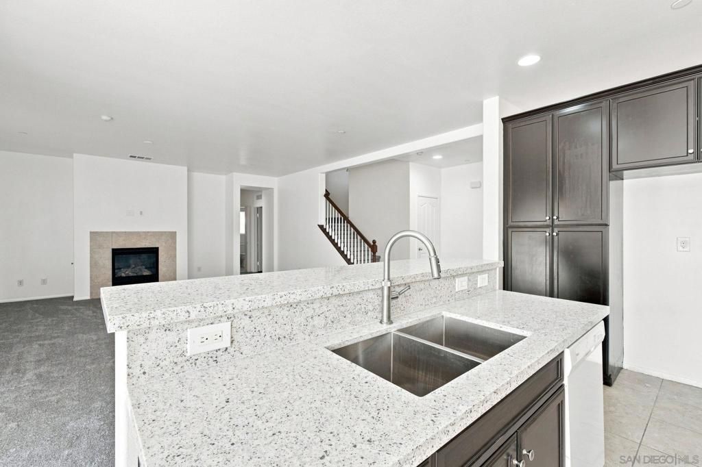 Image 12 of property listing at 14195 Sun Valley, Adelanto, CA 92301
