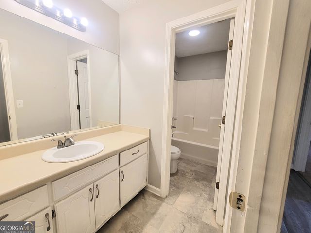 10834 Sunfield Way, Hampton, GA 30228