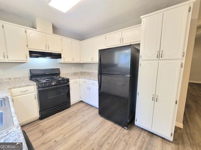 10834 Sunfield Way, Hampton, GA 30228