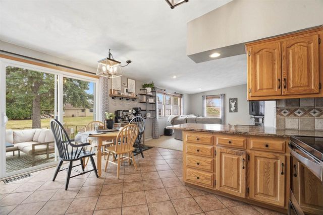 403 ORCHARD LANE, Little Chute, WI 54140