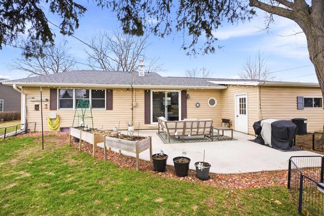 403 ORCHARD LANE, Little Chute, WI 54140