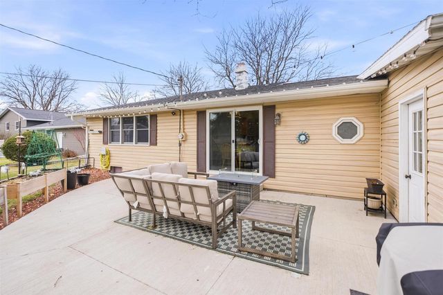 403 ORCHARD LANE, Little Chute, WI 54140