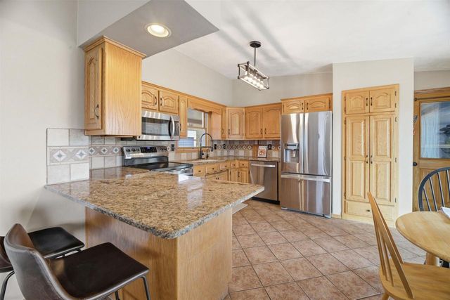 403 ORCHARD LANE, Little Chute, WI 54140