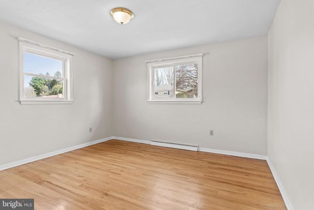 213 SUNSET DR, New Cumberland, PA 17070