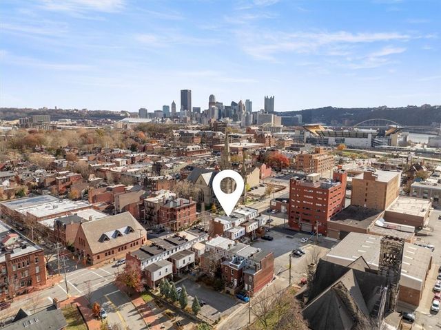 1007 Allegheny Ave, Manchester, PA 15233