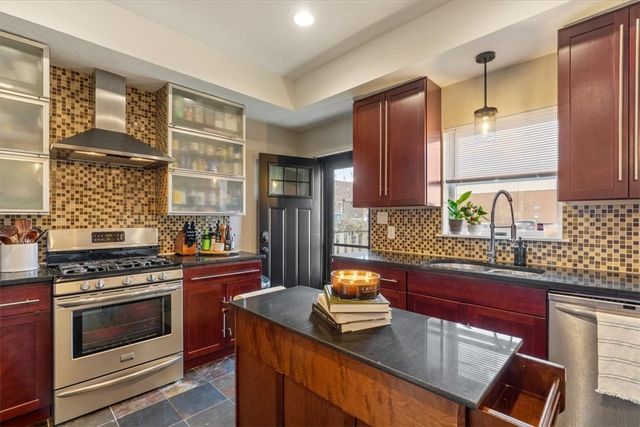 1007 Allegheny Ave, Manchester, PA 15233