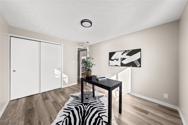 21044 Southbend Circle 1, Rocky River, OH 44116