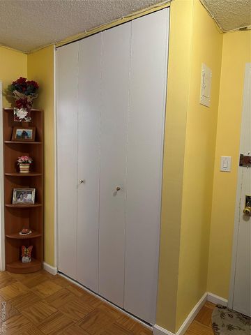 72-35 112 Street 2E, Forest Hills, NY 11375