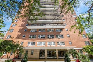 72-35 112 Street 2E, Forest Hills, NY 11375