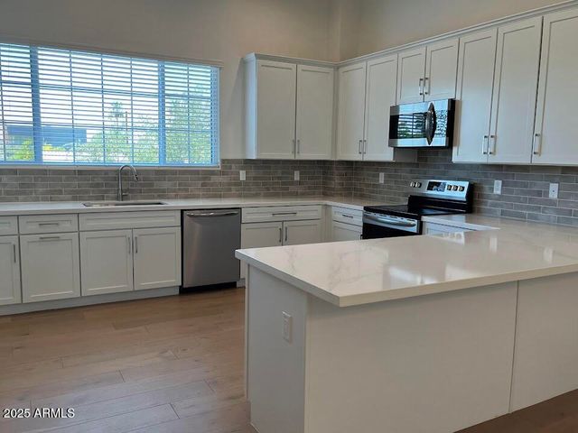 4438 N 27TH Street 13, Phoenix, AZ 85016