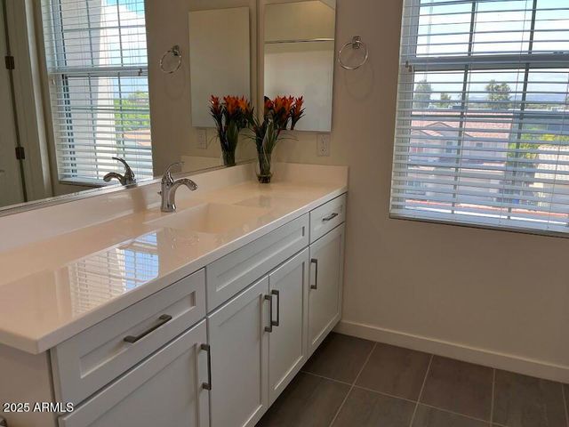 4438 N 27TH Street 13, Phoenix, AZ 85016