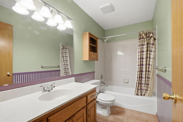 17040 Glencoe Avenue, Lakeville, MN 55044