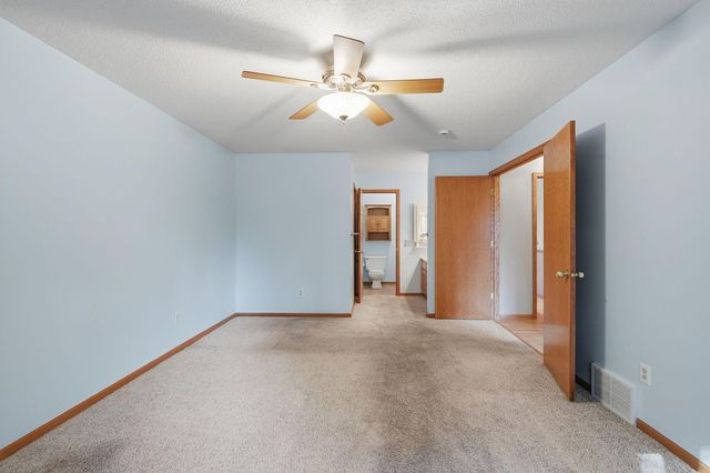 17040 Glencoe Avenue, Lakeville, MN 55044
