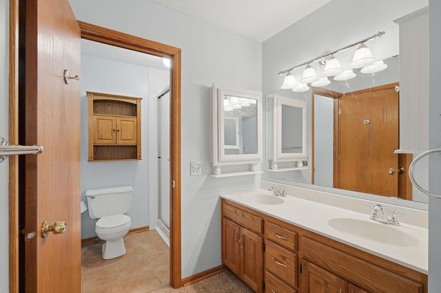 17040 Glencoe Avenue, Lakeville, MN 55044