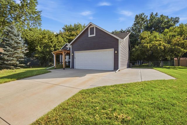 17040 Glencoe Avenue, Lakeville, MN 55044