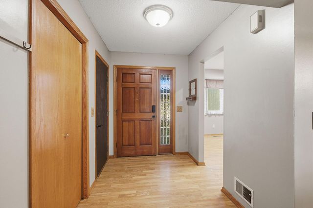 17040 Glencoe Avenue, Lakeville, MN 55044