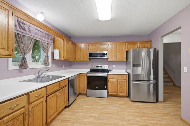 17040 Glencoe Avenue, Lakeville, MN 55044