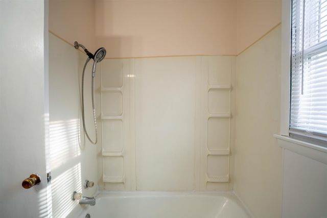 1129 S Evans Road, Evansdale, IA 50707