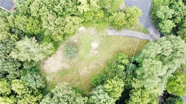 1905 Tait Circle Road, Dayton, OH 45429
