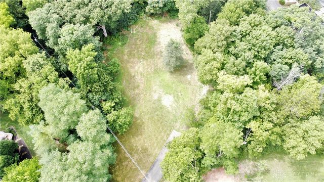 1905 Tait Circle Road, Dayton, OH 45429