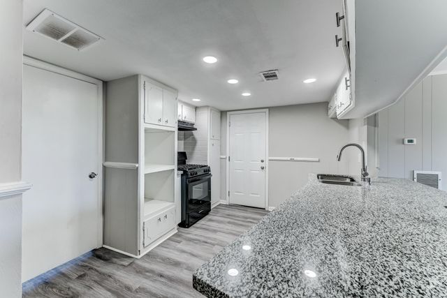 12415 Foxburo Drive, Houston, TX 77065