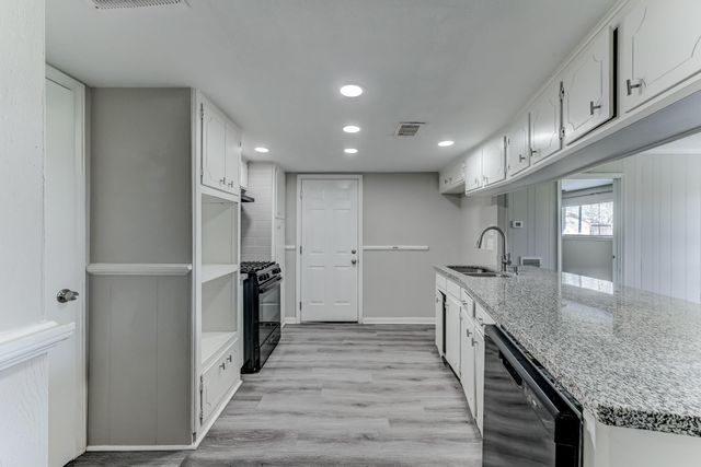 12415 Foxburo Drive, Houston, TX 77065