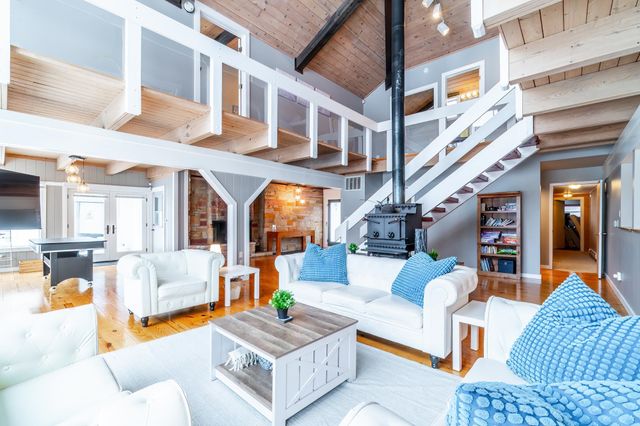 4685 W Nevada Mills Road, Angola, IN 46703