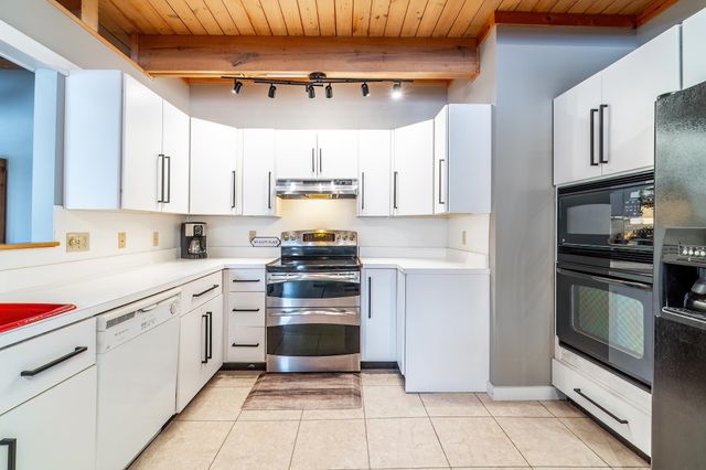 4685 W Nevada Mills Road, Angola, IN 46703